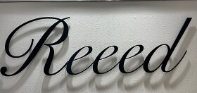 Reeedロゴ看板.jpeg